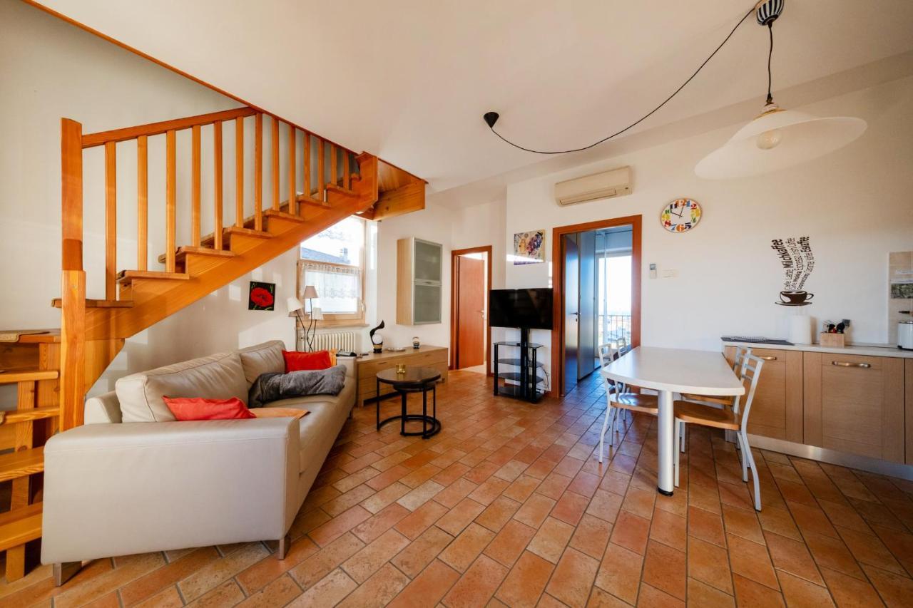 Apartmentsgarda - Rosa Chiare Bardolino Eksteriør billede