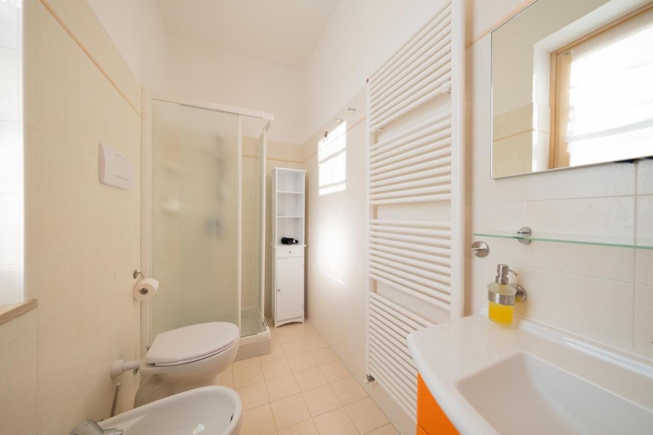 Apartmentsgarda - Rosa Chiare Bardolino Eksteriør billede