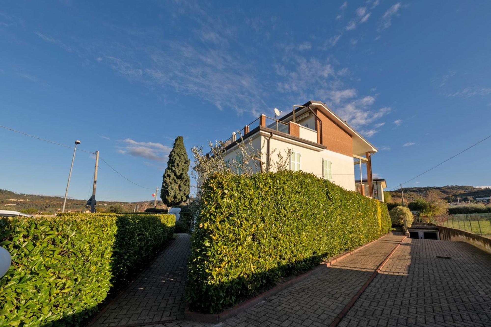 Apartmentsgarda - Rosa Chiare Bardolino Eksteriør billede